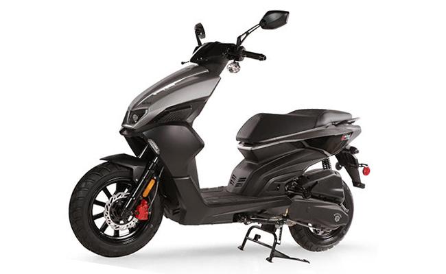 2023 Rattler 200i – Silver - NOT IN STOCK